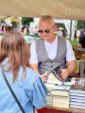 Срещи с автори и дъжд от книги на Пролетен панаир на книгата със „Сиела“