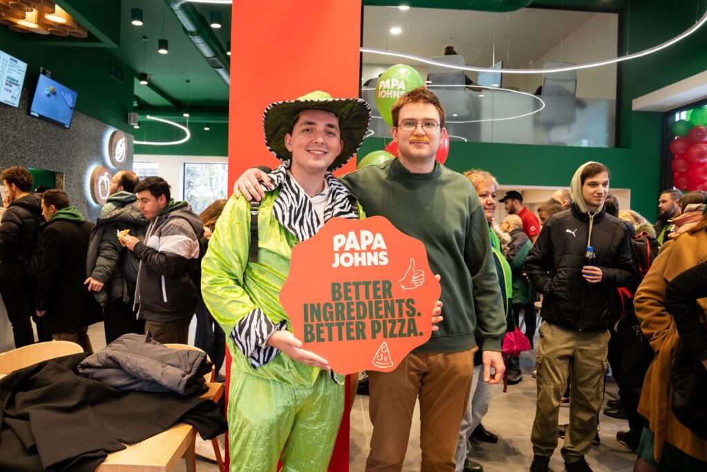 Papa Johns v Bulgaria 9 Papa Johns с грандиозно откриване в България
